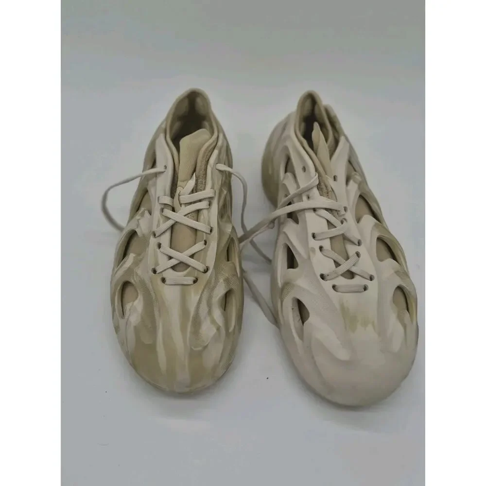 adidas Adifom Q Mens Beige Sneakers Casual Shoes Size 8 GW2217